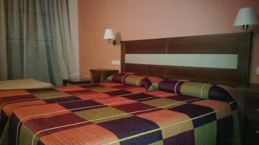 Hostal Patron Castañares de Rioja 객실 사진